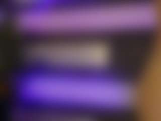 Live cam show with foxxy-milf - Blue Eyes on Hubzter Live