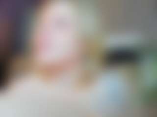 Live cam show with Michele - Blonde Hair on thefappeningchat.com