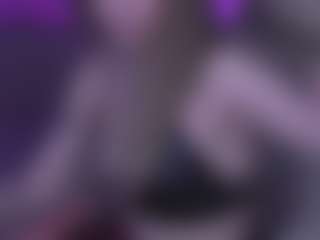 Live cam show with SandyLay - Smoke on UwU Esports