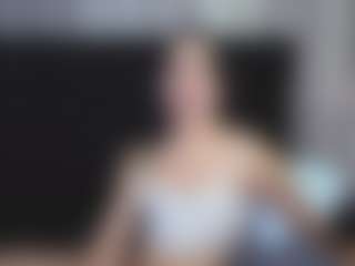 Alicee-Moonn's Live Sex Cam Show