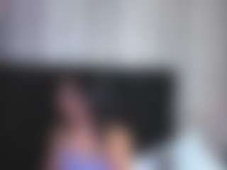 Live cam show with Alicee-Moonn - Orgasm on Camsoda