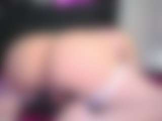 Live cam show with Alicee-Moonn - HD on fapnchat