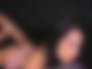 Alicee-Moonn's Live Sex Cam Show