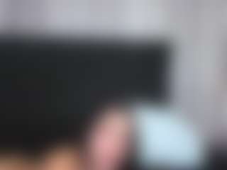Live cam show with Alicee-Moonn - Black Hair on Camsoda