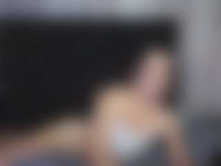 Alicee-Moonn's Live Sex Cam Show