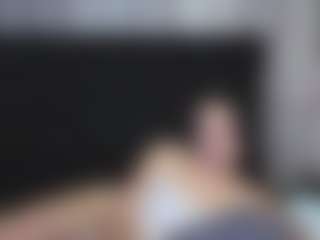 Alicee-Moonn's Live Sex Cam Show