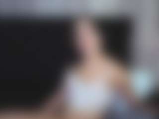 Alicee-Moonn's Live Sex Cam Show