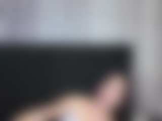 Alicee-Moonn's Live Sex Cam Show
