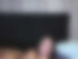 Alicee-Moonn's Live Sex Cam Show