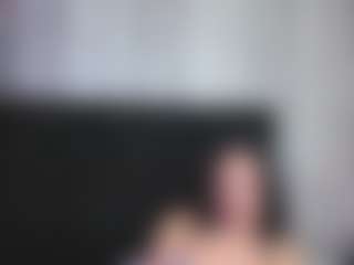 Alicee-Moonn's Live Sex Cam Show