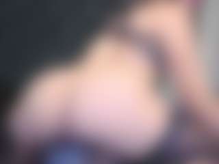 Alicee-Moonn's Live Sex Cam Show