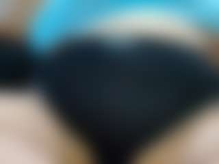 Live cam show with AmeliaCharm - Lovely on CamwithHer