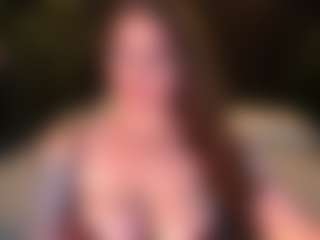 Live cam show with LuxSopphia - Shaved Pussy Brown Hair on slutload