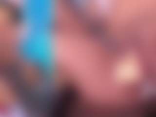 Live cam show with GinaKurt - Teen (18+) on chickslive.net