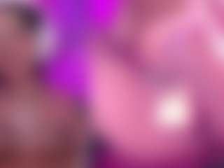 Live cam show with GinaKurt - Black on SquirtSoMuch
