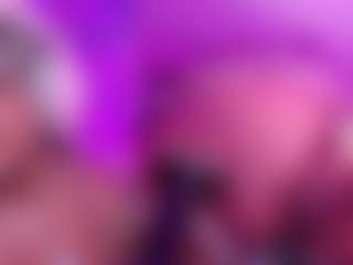 Live cam show with GinaKurt - Average on 1on1-livenow