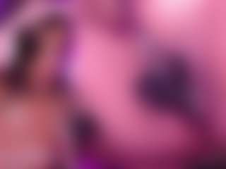 Live cam show with GinaKurt - Amateur on Camsoda