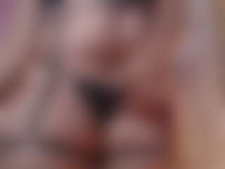 Live cam show with Alice - Mature on Hubzter Live