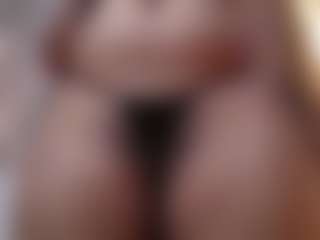 Show de cam en vivo con Alice - Ride Torso en Camsoda