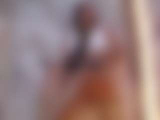 Live cam show with Alice - Public Mature on xxxlivecams.org