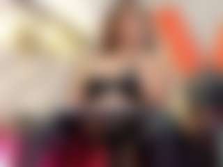 Live cam show with Aryfox83 - Strapon on AdultVida.com