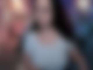Live cam show with AshtonHeidii - Blue Eyes on live18s.com