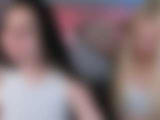 AshtonHeidii's Live Sex Cam Show