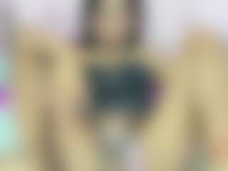 Live cam show with Enyeliana - Brown Eyes on Camsoda