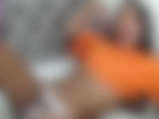Live cam show with Enyeliana - Brown Eyes on sexylive.show