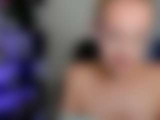 Live cam show with IdaFaneStain - Green Eyes on Camsoda