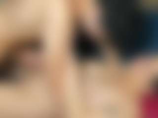 Live cam show with richi-lovxx - Ball Sucking on Free Soda