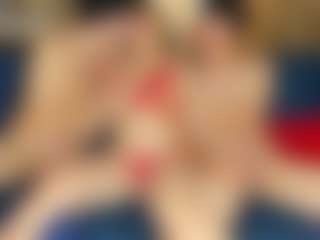 Live cam show with richi-lovxx - Ball Sucking on Camsoda