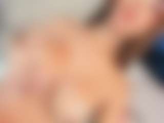 Live cam show with HottSalomee - Submissive on friskycurves.com