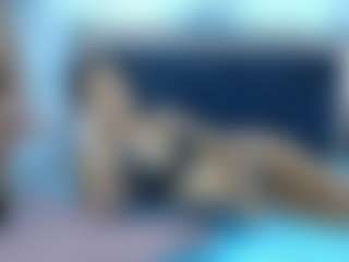 Live cam show with manuelandlaura - Average on livesuperchat.net