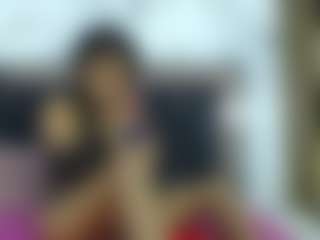 Show de cam en vivo con manuelandlaura - Tease en Camsoda