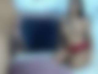 Live cam show with manuelandlaura - Smoking on Camiplay Live
