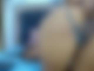 Live cam show with manuelandlaura - Polish on fapnchat