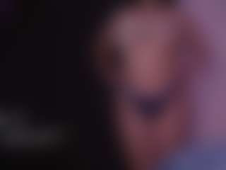 Live cam show with LauRoberts - Cum on livesuperchat.net