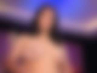 LauRoberts's Live Sex Cam Show