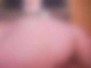 LauRoberts's Live Sex Cam Show