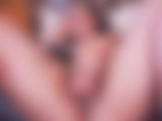 Live cam show with LauRoberts - Athletic Amateur on Camsoda.co