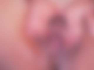 Live cam show with LauRoberts - Twerk on SmokeAndPoke