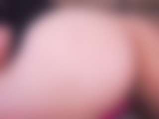 Live cam show with LauRoberts - Control on Camsoda