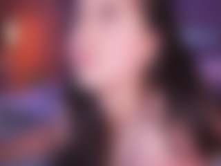 Live cam show with LauRoberts - Blowjob on Camsoda