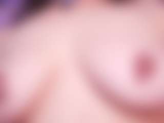LauRoberts's Live Sex Cam Show