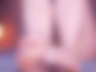 Live cam show with LauRoberts - Blonde Hair on ObeyMaria