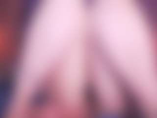 Live cam show with LauRoberts - Deepthroat on Camsoda