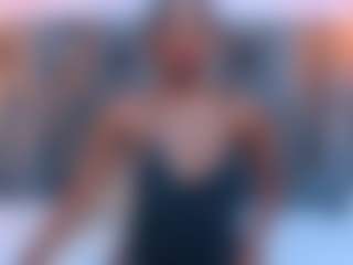 Live cam show with Lorenn-Hill - Athletic MILF on Soda Cam