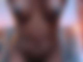 Spettacolo in cam dal vivo con Lorenn-Hill - Athletic MILF su Camsoda