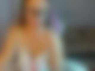 Live cam show with Mariellie - Pleasure on Gym Cam Girls